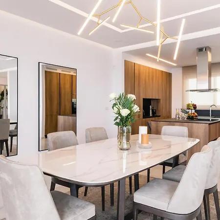 Divine Residence, A Seaview Retreat, By Thinkvilla Apartment *
